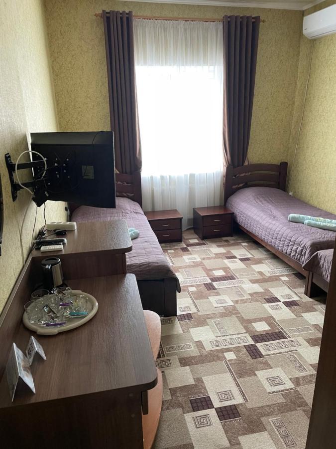 Отель "Natali" Mykolaïv Esterno foto