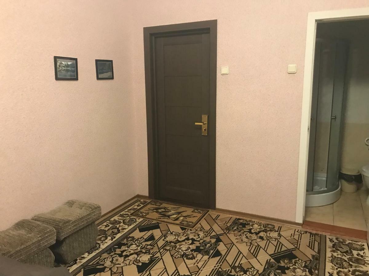 Отель "Natali" Mykolaïv Esterno foto