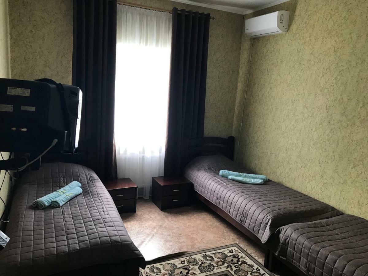 Отель "Natali" Mykolaïv Esterno foto